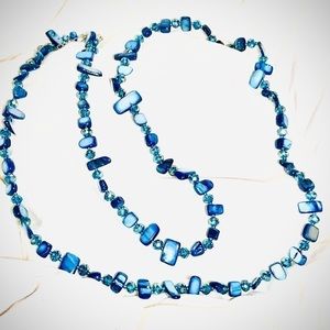 Exquisite beaded necklace. Blue and teal tones